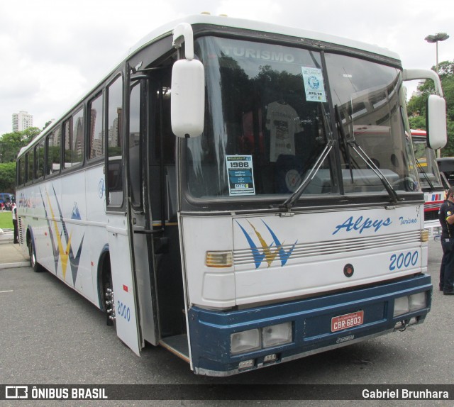 Alpys Turismo 2000 na cidade de São Paulo, São Paulo, Brasil, por Gabriel Brunhara. ID da foto: 7341645.