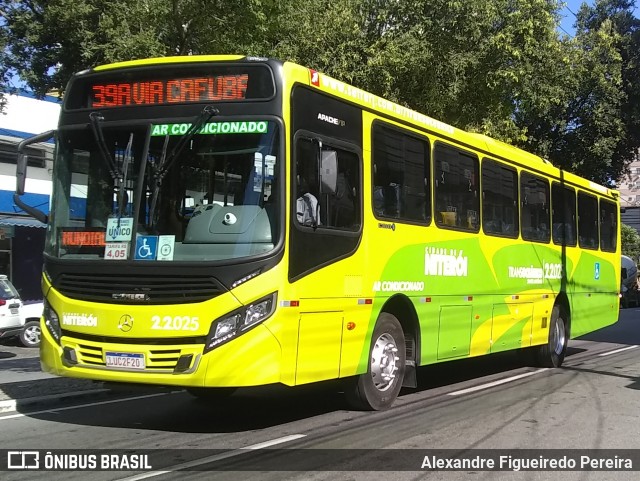 Santo Antônio Transportes Niterói 2.2.025 na cidade de Niterói, Rio de Janeiro, Brasil, por Alexandre Figueiredo Pereira. ID da foto: 7343924.