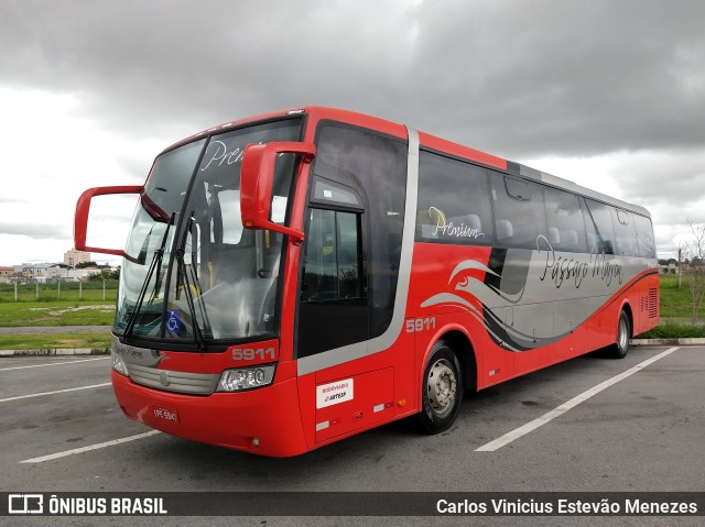 Empresa de Ônibus Pássaro Marron 5911 na cidade de Jacareí, São Paulo, Brasil, por Carlos Vinicius Estevão Menezes. Número da foto: #7345916.