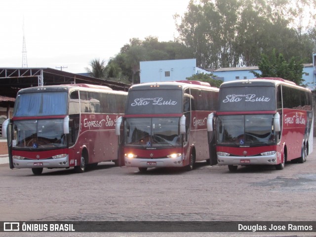 Expresso São Luiz 7230 na cidade de Cuiabá, Mato Grosso, Brasil, por Douglas Jose Ramos. Número da foto: #7346567.