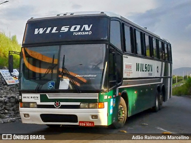 Wilson Tur 6000 na cidade de Contagem, Minas Gerais, Brasil, por Adão Raimundo Marcelino. ID da foto: 7346624.