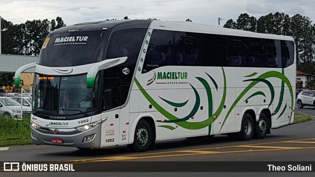Maciel Tur 1002 na cidade de Penápolis, São Paulo, Brasil, por Theo Soliani. Número da foto: #7349846.