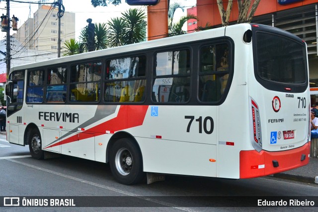 Viação Fervima 710 na cidade de Taboão da Serra, São Paulo, Brasil, por Eduardo Ribeiro. Número da foto: #7349741.