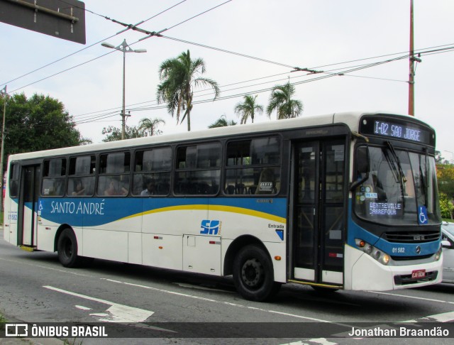 Viação Guaianazes 01 582 na cidade de Santo André, São Paulo, Brasil, por Jonathan Braandão. Número da foto: #7353211.
