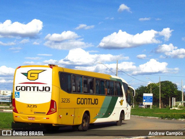 Empresa Gontijo de Transportes 3235 na cidade de Pirapora, Minas Gerais, Brasil, por Andrew Campos. ID da foto: 7358151.