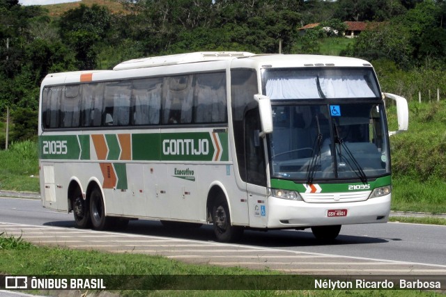 Empresa Gontijo de Transportes 21035 na cidade de Ribeirão Vermelho, Minas Gerais, Brasil, por Nélyton Ricardo  Barbosa. ID da foto: 7360441.