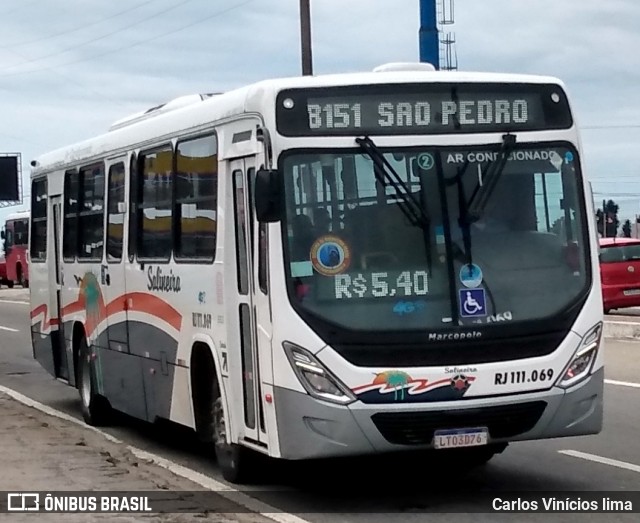 Auto Viação Salineira RJ 111.069 na cidade de Cabo Frio, Rio de Janeiro, Brasil, por Carlos Vinícios lima. Número da foto: #7363076.