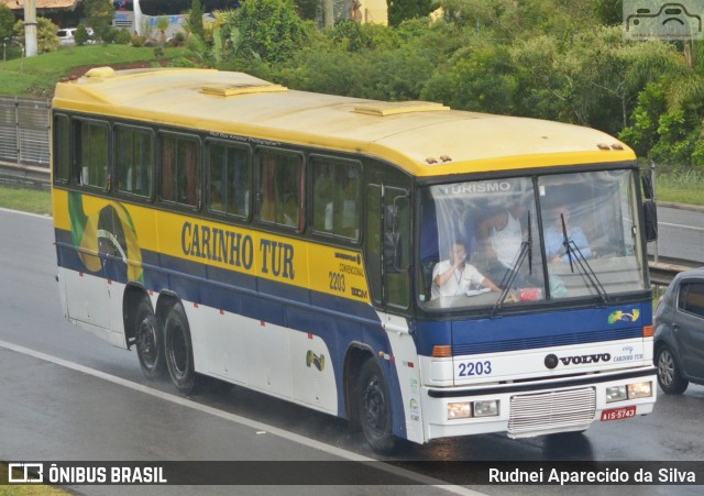Carinho Tur 3590 na cidade de Santa Isabel, São Paulo, Brasil, por Rudnei Aparecido da Silva. Número da foto: #7367657.