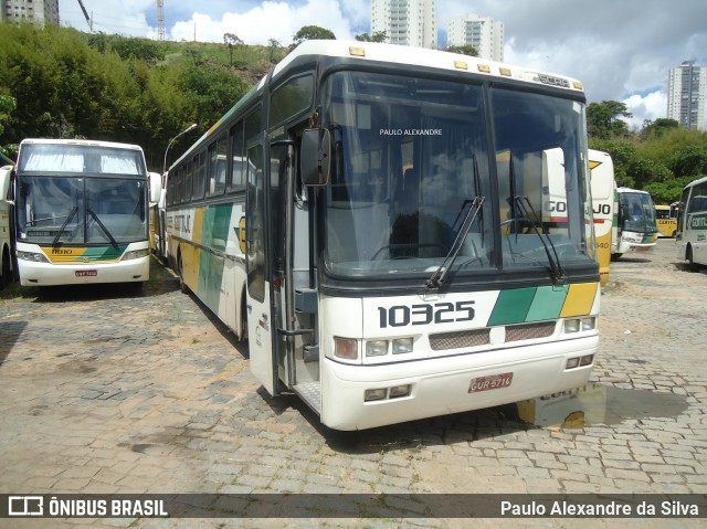 Empresa Gontijo de Transportes 10325 na cidade de Belo Horizonte, Minas Gerais, Brasil, por Paulo Alexandre da Silva. ID da foto: 7370849.