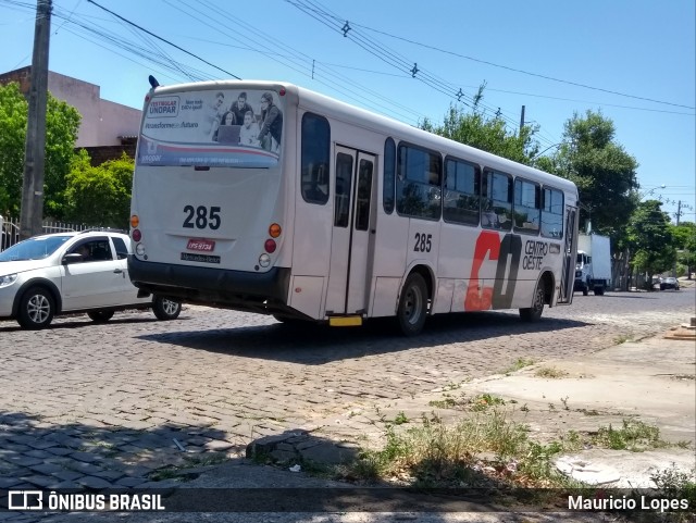 Viação Centro Oeste 285 na cidade de Santiago, Rio Grande do Sul, Brasil, por Mauricio Lopes. Número da foto: #7369077.