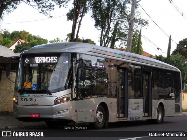 Auto Viação Redentor XY039 na cidade de Curitiba, Paraná, Brasil, por Gabriel Machado. Número da foto: #7370823.