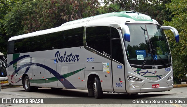 Valetur Transportes Locação e Turismo 5000 na cidade de São Paulo, São Paulo, Brasil, por Cristiano Soares da Silva. ID da foto: 7373273.