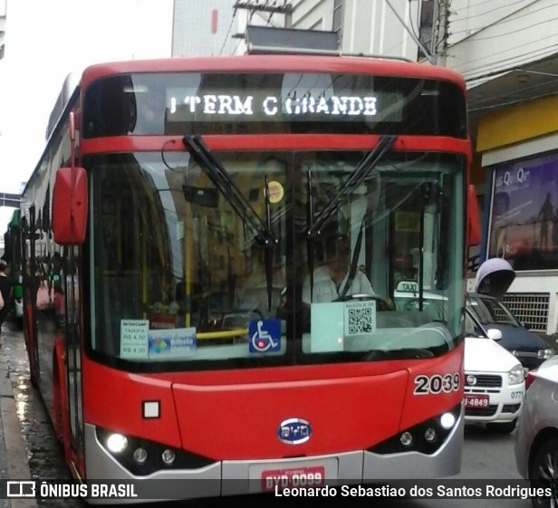 Itajaí Transportes Coletivos 2039 na cidade de Campinas, São Paulo, Brasil, por Leonardo Sebastiao dos Santos Rodrigues. ID da foto: 7373609.