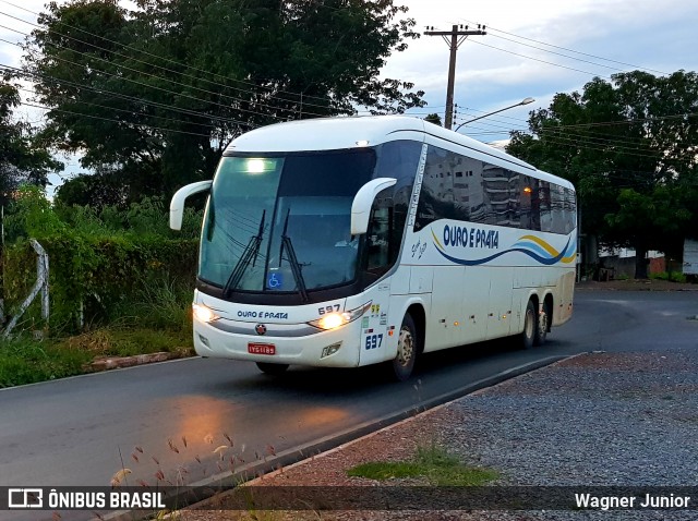 Viação Ouro e Prata 697 na cidade de Cuiabá, Mato Grosso, Brasil, por Wagner Junior. Número da foto: #7375961.