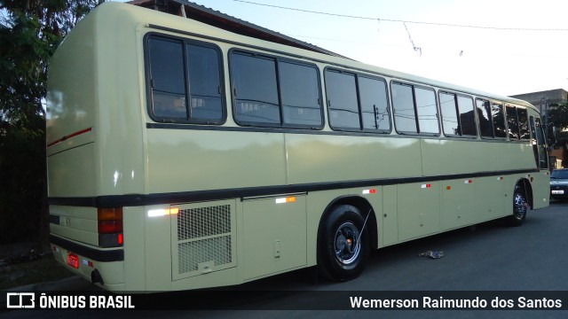 Ônibus Particulares 332 na cidade de Ribeirão das Neves, Minas Gerais, Brasil, por Wemerson Raimundo dos Santos. ID da foto: 7374362.