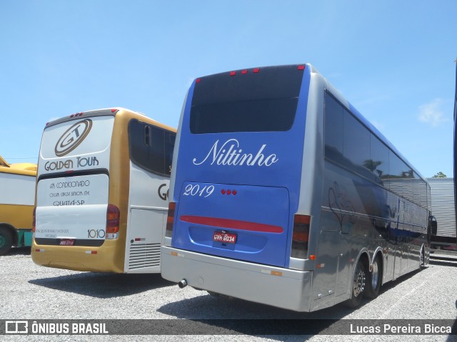 Niltinho Turismo 2019 na cidade de Balneário Camboriú, Santa Catarina, Brasil, por Lucas Pereira Bicca. ID da foto: 7376246.