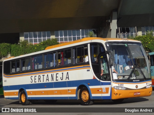 Viação Sertaneja 1480 na cidade de Belo Horizonte, Minas Gerais, Brasil, por Douglas Andrez. Número da foto: #7379554.