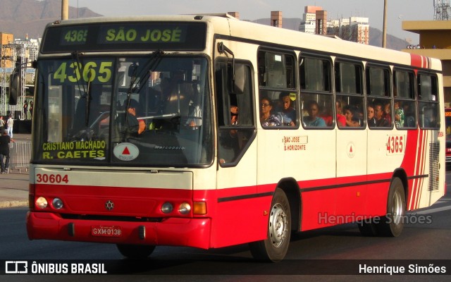 Expresso Luziense > Territorial Com. Part. e Empreendimentos 30604 na cidade de Belo Horizonte, Minas Gerais, Brasil, por Henrique Simões. ID da foto: 7378232.