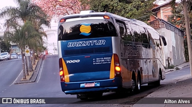 Brizatur 7000 na cidade de Belo Horizonte, Minas Gerais, Brasil, por Ailton Alves. Número da foto: #7380010.