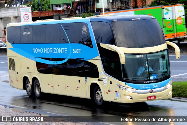 Viação Novo Horizonte 520111 na cidade de Salvador, Bahia, Brasil, por Felipe Pessoa de Albuquerque. Número da foto: #7381791.