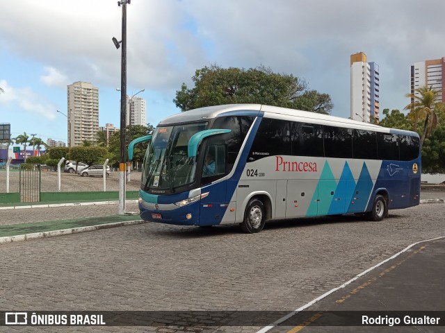 Viação Princesa dos Inhamuns 209 na cidade de Fortaleza, Ceará, Brasil, por Rodrigo Gualter. Número da foto: #7296710.