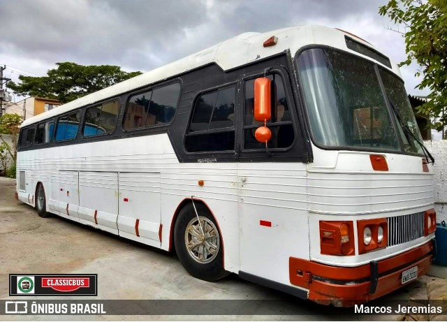 Ônibus Particulares 3220 na cidade de São Caetano do Sul, São Paulo, Brasil, por Marcos Jeremias. ID da foto: 7297778.