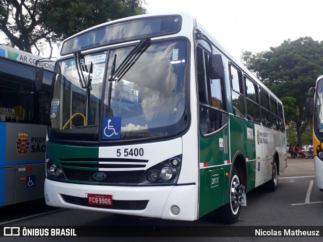 Move 5 5400 na cidade de São Paulo, São Paulo, Brasil, por Nicolas Matheusz. Número da foto: #7295946.