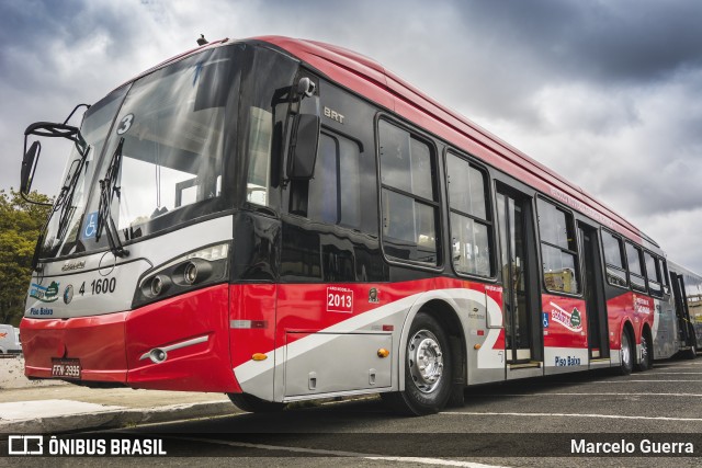 Himalaia Transportes > Ambiental Transportes Urbanos 4 1600 na cidade de São Paulo, São Paulo, Brasil, por Marcelo Guerra. Número da foto: #7297164.