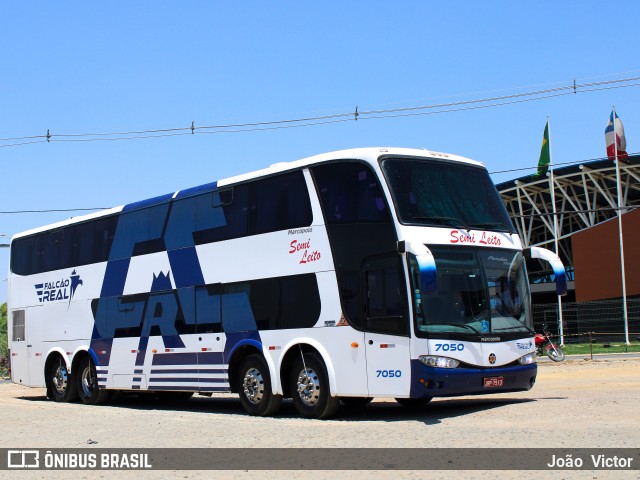 Falcão Real 7050 na cidade de Juazeiro, Bahia, Brasil, por João Victor. ID da foto: 7300995.