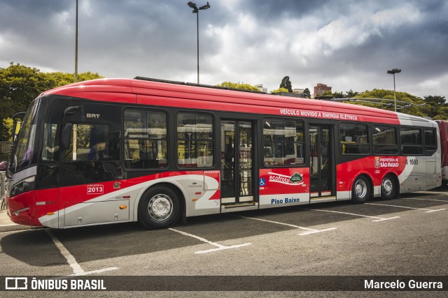 Himalaia Transportes > Ambiental Transportes Urbanos 4 1600 na cidade de São Paulo, São Paulo, Brasil, por Marcelo Guerra. Número da foto: #7299938.