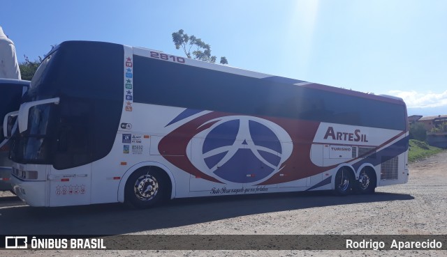 Artesil Transporte e Turismo 2810 na cidade de Guaratinguetá, São Paulo, Brasil, por Rodrigo  Aparecido. ID da foto: 7300546.