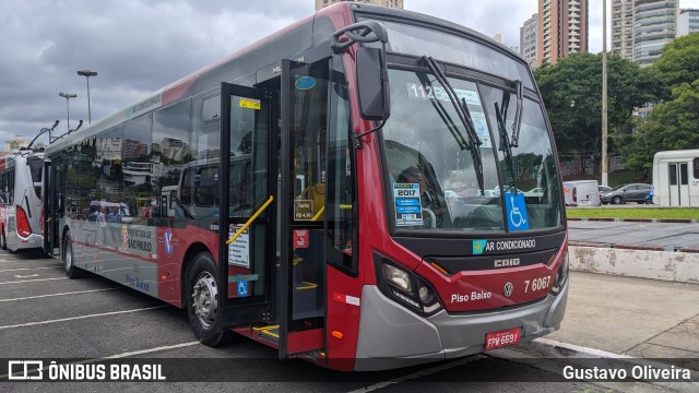 Viação Gatusa Transportes Urbanos 7 6067 na cidade de São Paulo, São Paulo, Brasil, por Gustavo Oliveira. Número da foto: #7300848.