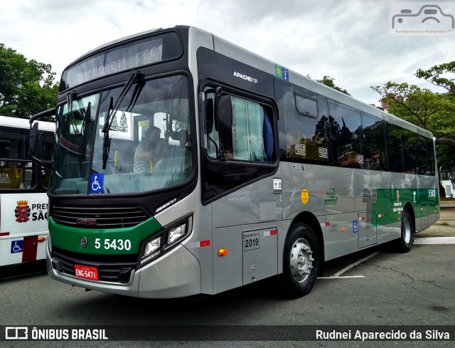 Move 5 5430 na cidade de São Paulo, São Paulo, Brasil, por Rudnei Aparecido da Silva. Número da foto: #7304181.