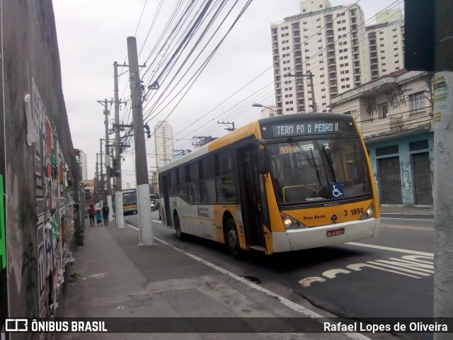 Viação Metrópole Paulista - Zona Leste 3 1890 na cidade de São Paulo, São Paulo, Brasil, por Rafael Lopes de Oliveira. Número da foto: #7310920.