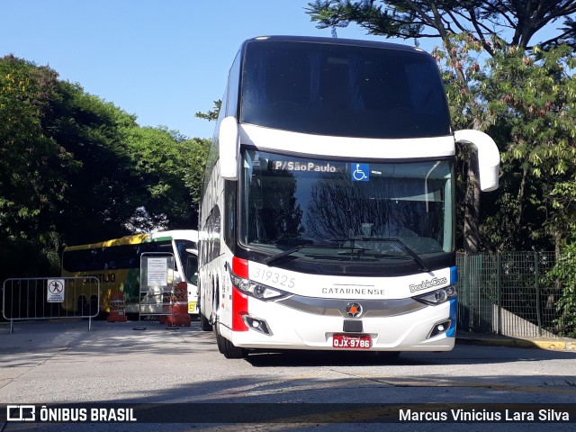 Auto Viação Catarinense 319325 na cidade de São Paulo, São Paulo, Brasil, por Marcus Vinicius Lara Silva. ID da foto: 7309303.