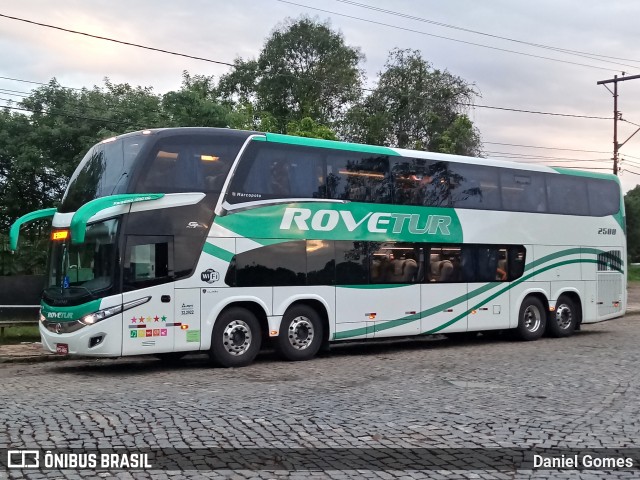 Rovetur Turismo 2500 na cidade de Ouro Preto, Minas Gerais, Brasil, por Daniel Gomes. Número da foto: #6478920.