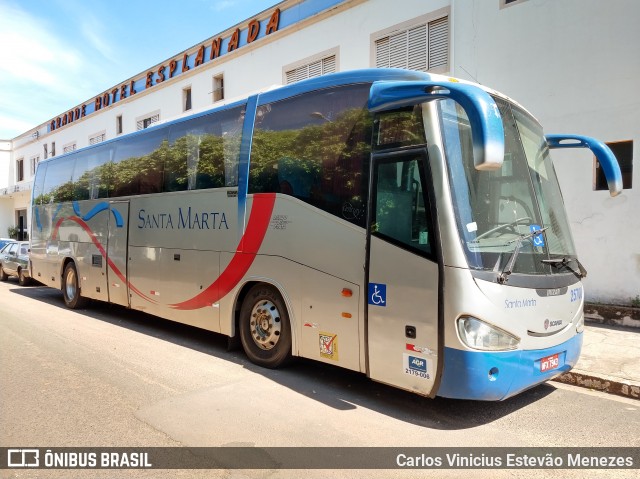 Expresso Santa Marta 25700 na cidade de Osvaldo Cruz, São Paulo, Brasil, por Carlos Vinicius Estevão Menezes. Número da foto: #6499065.