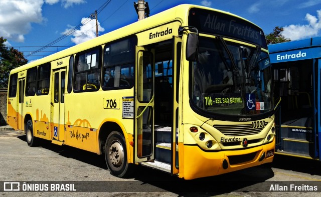 SM Transportes 10020 na cidade de Belo Horizonte, Minas Gerais, Brasil, por Allan Freittas. ID da foto: 6502971.