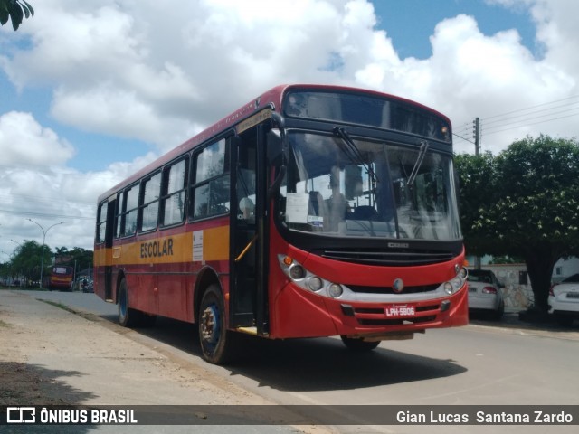 Escolares 5806 na cidade de Ji-Paraná, Rondônia, Brasil, por Gian Lucas  Santana Zardo. ID da foto: 6500430.