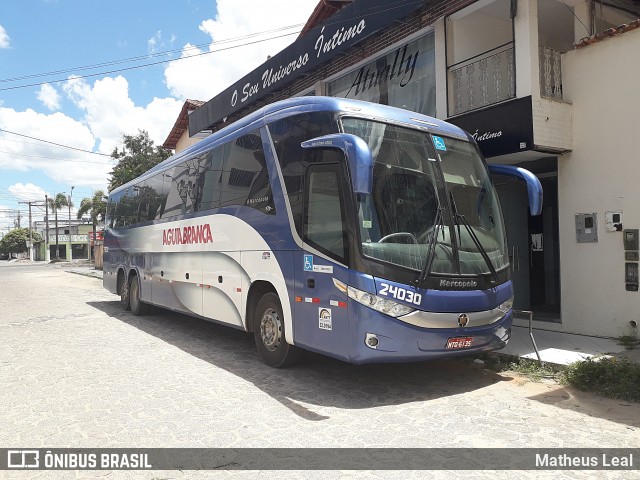 Viação Águia Branca 24030 na cidade de Teixeira de Freitas, Bahia, Brasil, por Matheus Leal. Número da foto: #6500743.