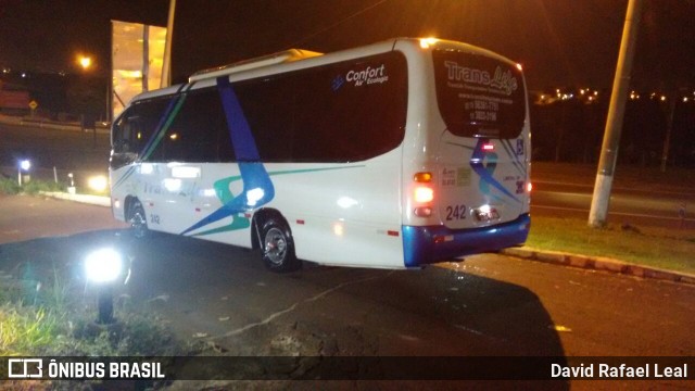 Translife Transportadora Turistica 242 na cidade de Nova Odessa, São Paulo, Brasil, por David Rafael Leal. Número da foto: #6505867.