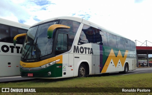 Viação Motta 31743 na cidade de São Carlos, São Paulo, Brasil, por Ronaldo Pastore. Número da foto: #6505961.