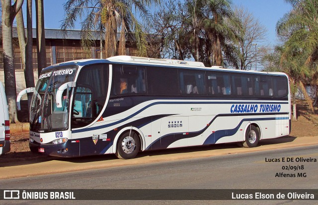 Cassalho Turismo 0213 na cidade de Alfenas, Minas Gerais, Brasil, por Lucas Elson de Oliveira. ID da foto: 6506989.