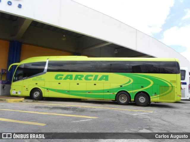 Viação Garcia 7949 na cidade de Sorocaba, São Paulo, Brasil, por Carlos Augusto. ID da foto: 6509202.