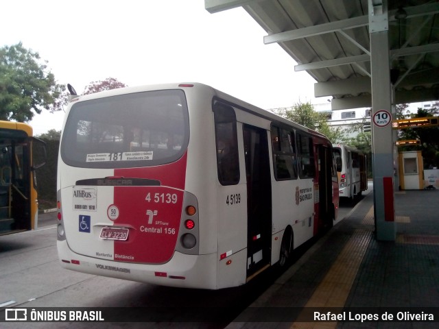 Allibus Transportes 4 5139 na cidade de São Paulo, São Paulo, Brasil, por Rafael Lopes de Oliveira. Número da foto: #6511421.