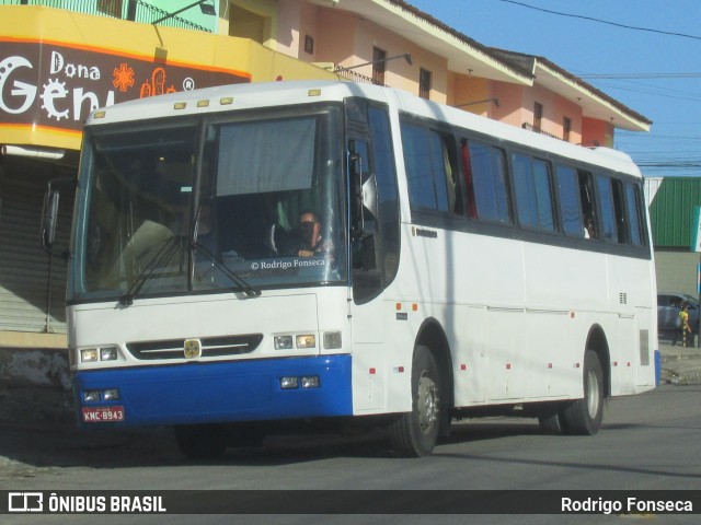 Ônibus Particulares 8943 na cidade de Maceió, Alagoas, Brasil, por Rodrigo Fonseca. ID da foto: 6512166.