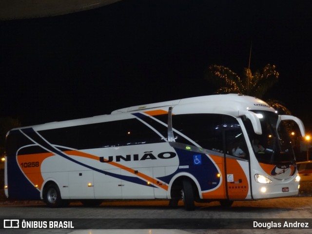 Expresso União 10258 na cidade de Uberlândia, Minas Gerais, Brasil, por Douglas Andrez. ID da foto: 6512874.