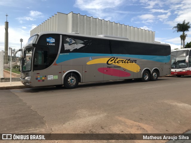 Cleritur Turismo 07 na cidade de Lagamar, Minas Gerais, Brasil, por Matheus Araujo Silva. Número da foto: #6513559.