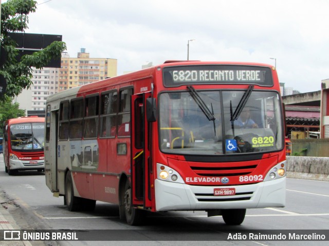 Viação Novo Retiro 88092 na cidade de Belo Horizonte, Minas Gerais, Brasil, por Adão Raimundo Marcelino. Número da foto: #6518106.