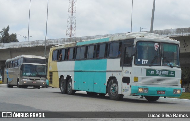 Ônibus Particulares 9630 na cidade de São Lourenço da Mata, Pernambuco, Brasil, por Lucas Ramos. Número da foto: #6517842.